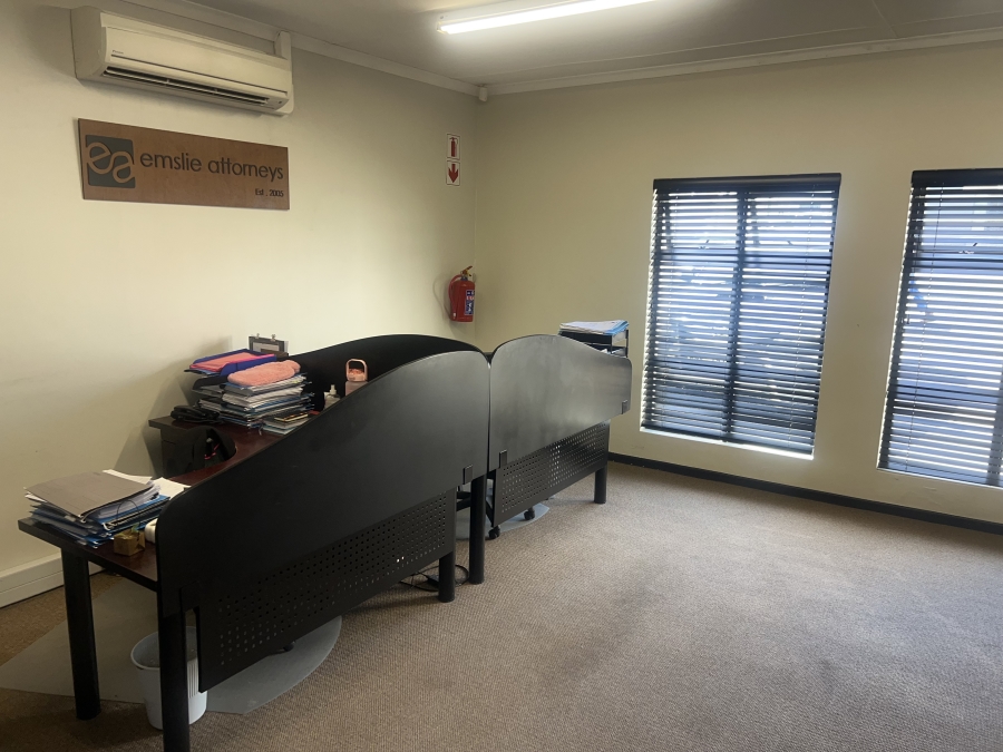 Commercial Property for Sale in Baysville Eastern Cape